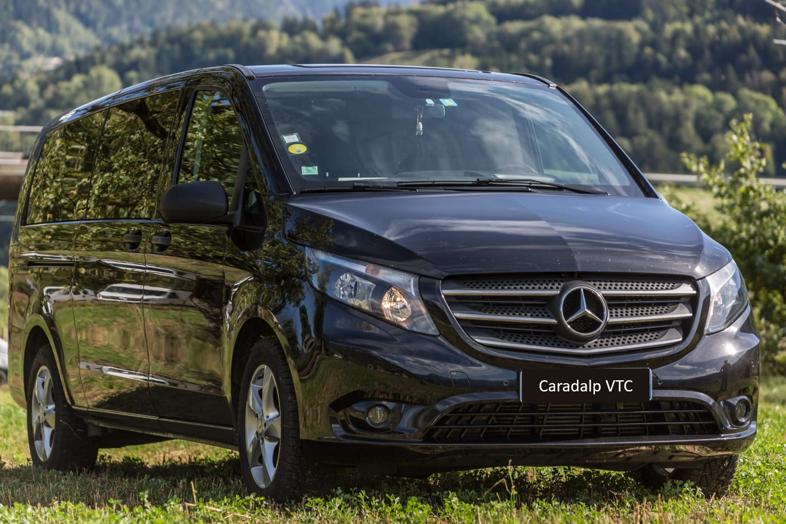 Une voiture de la société CARADALP VTC 